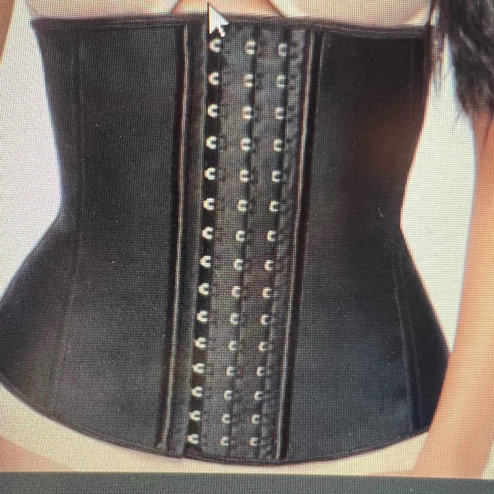 Waist trainer 3XL.